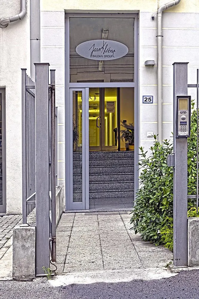 Nino Residence Milano İtalya